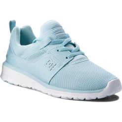 Sneakersy DC - Heathrow ADJS700021 Light Blue (Ltb). Niebieskie półbuty damskie DC, z tworzywa sztucznego. W wyprzedaży za 199,00 zł.