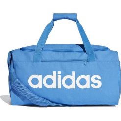 ADIDAS LINEAR CORE DUFFEL > DT8623. Torby męskie na ramię Adidas, w paski, sportowe. W wyprzedaży za 69,99 zł.