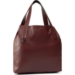 Torebka COCCINELLE - GE5 Mila E1 GE5 11 02 01 Marsala R22. Czerwone torebki klasyczne damskie Coccinelle, bez wzorów, ze skóry, bez dodatków. Za 1049,00 zł.