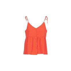 Bluzki Betty London ITINA. Czerwone bluzki damskie marki Betty London, l. Za 87,20 zł.