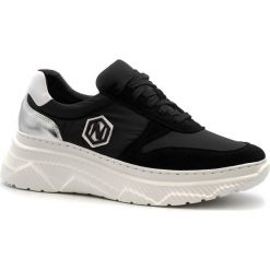 Sportowe czarne sneakersy typu chunky 256A. Czarne buty sportowe damskie Neścior, bez wzorów, z jeansu, sportowe. W wyprzedaży za 249,00 zł.