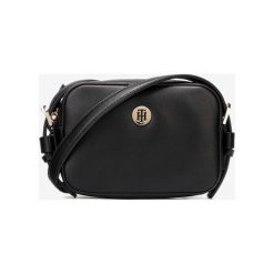Tommy Hilfiger Classic Cross body bag Czarny. Czarne torebki klasyczne damskie TOMMY HILFIGER, w paski, z materiału, bez dodatków. Za 462,95 zł.