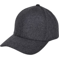 CZAPKA MĘSKA Z DASZKIEM Z FLAUSZU. Szare czapki męskie Top Secret. Za 79,99 zł.