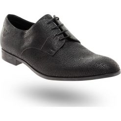 CZARNE SKÓRZANE PÓŁBUTY EMPORIO ARMANI. Czarne buty wizytowe męskie w jednolite wzory, ze skóry, na sznurówki. Za 809,50 zł.