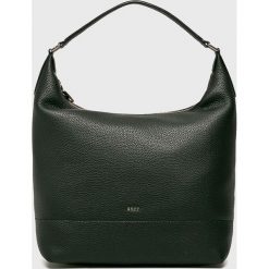 Dkny - Torebka skórzana. Czarne torebki klasyczne damskie DKNY, bez wzorów, ze skóry, casualowe, na ramię, duże, bez dodatków. W wyprzedaży za 999,90 zł.