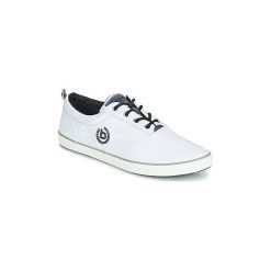 Buty Bugatti TOUZIN. Białe trampki męskie Bugatti, bez wzorów, bez zapięcia. Za 184,00 zł.