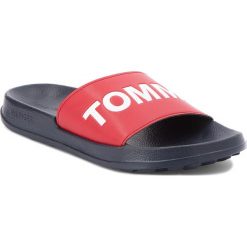 Klapki damskie: Klapki TOMMY JEANS – Tommy Jeans Pool Slide EN0EN00193 Rwb 020