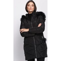 Czarna Kurtka Checklist. Czarne kurtki damskie puchowe marki FORCLAZ, m, z materiału. Za 199,99 zł.