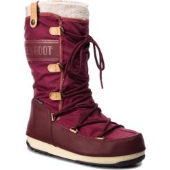 Śniegowce MOON BOOT - Monaco Felt 24003200008 Port Royale. Czerwone kozaki damskie Moon Boot, ze skóry ekologicznej, bez obcasa, bez zapięcia. W wyprzedaży za 449,00 zł.