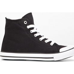 Wysokie sneakersy bonprix czarny. Czarne buty sportowe damskie bonprix. Za 54,99 zł.