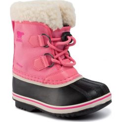 Śniegowce SOREL - Childrens Yoot Pac Nylon NC1962 Lollipop/Pink Glo 674. Różowe śniegowce dziewczęce Sorel, bez zapięcia. W wyprzedaży za 249,00 zł.