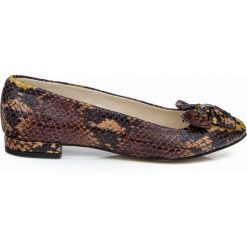 Wężowe balerinki z kokardką - skóra naturalna - model 048 - kolor kolorowy wąż. Baleriny damskie Zapato, bez wzorów, ze skóry, bez obcasa. Za 309,00 zł.