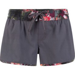 Szorty plażowe bonprix szary. Szare szorty damskie bonprix, z nadrukiem. Za 74,99 zł.