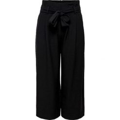 ONLY Spodnie damskie Gossip Karolina Pant Pnt "32 Black (rozmiar XS). Czarne jeansy damskie ONLY, xs, z jeansu. W wyprzedaży za 134,00 zł.