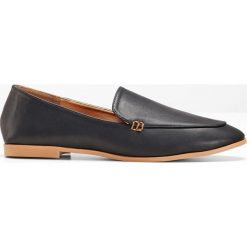 Buty wsuwane bonprix czarny. Czarne baleriny damskie marki bonprix, bez wzorów, bez obcasa. Za 89,99 zł.
