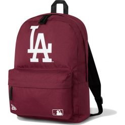 NEW ERA LOS ANGELES DODGERS RED RUCKSACK > 12380995. Czerwone plecaki męskie New Era, w paski, z poliesteru, street. W wyprzedaży za 109,99 zł.