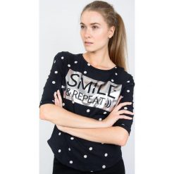 BLUZKA W GROCHY SMILE. Szare bluzki dziewczęce z długim rękawem Yups, w grochy, z okrągłym kołnierzem. Za 39,99 zł.