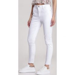 Białe Spodnie Skinny Larailena. Białe spodnie damskie Renee. Za 99,99 zł.