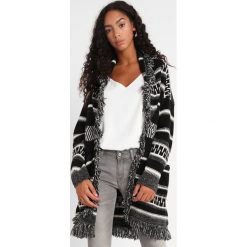 Replay Kardigan black. Czerwone kardigany damskie marki Selected Femme, z bawełny. Za 829,00 zł.