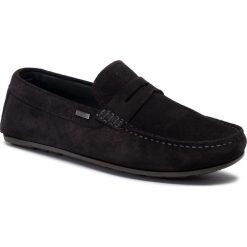 Mokasyny TOMMY HILFIGER - Classic Suede Penny Loafer FM0FM02109 Midnight 403. Niebieskie mokasyny męskie TOMMY HILFIGER, na co dzień, bez wzorów, ze skóry, bez zapięcia. Za 579,00 zł.