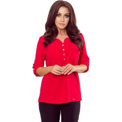 Czerwona Casualowa Bluzka z Ozdobnymi Guzikami. Czerwone bluzki damskie Molly.pl, s, w paski, eleganckie, bez kołnierzyka, bez rękawów. Za 119,90 zł.