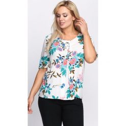 Biała Bluzka Love And Affection. Białe bluzki damskie Born2be, xl, bez wzorów, z tkaniny, bez kołnierzyka, bez rękawów. Za 79,99 zł.
