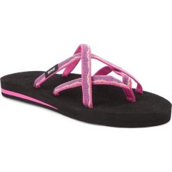 Japonki TEVA - Olowahu 6840 Vida Raspberry. Różowe klapki damskie Teva, bez wzorów, z tworzywa sztucznego, bez obcasa. W wyprzedaży za 79,00 zł.