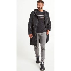 PARKA KAPUT JOHN RICHMOND. Płaszcze męskie John Richmond, m, bez wzorów, bez kaptura. Za 4669,00 zł.