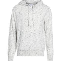 Club Monaco DONEGAL Bluza z kapturem light grey. Szare bluzy męskie marki Club Monaco, m, bez wzorów, z kaszmiru, z kapturem, bez rękawów, z kapturem. W wyprzedaży za 714,45 zł.