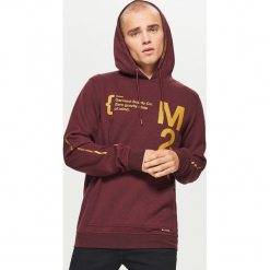 Bluza kangurka z kapturem - Bordowy. Czerwone bejsbolówki męskie Cropp, m, z kapturem. W wyprzedaży za 79,99 zł.