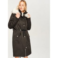 Długa parka z kapturem - Czarny. Czarne parki damskie Reserved. Za 349,99 zł.