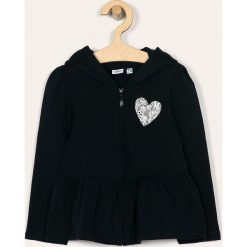 Blukids - Bluza dziecięca 74-98 cm. Niebieskie bluzy dziewczęce Blukids, z nadrukiem, z elastanu, bez rękawów, z kapturem. W wyprzedaży za 49,90 zł.