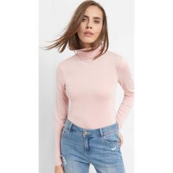 Lekki sweter z golfem. Brązowe golfy damskie Orsay, s, z dzianiny, z długim rękawem. Za 39,99 zł.