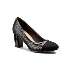 CLARA BARSON W16SS027-10. Brązowe półbuty damskie z materiału. Za 89,99 zł.