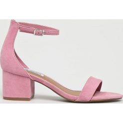 Steve Madden - Sandały Irenee. Szare sandały damskie marki Steve Madden, z materiału, na obcasie. W wyprzedaży za 249,90 zł.