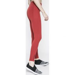 Reebok - Legginsy. Spodnie damskie Reebok. W wyprzedaży za 99,90 zł.