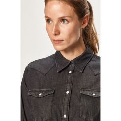 Lee - Koszula. Czarne bluzki damskie Lee, s, z elastanu. W wyprzedaży za 129,90 zł.
