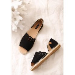 Czarne Espadryle Too Fast. Czarne espadryle damskie Born2be, z aplikacjami, bez obcasa, na płaskiej podeszwie. Za 89,99 zł.