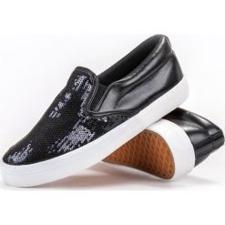 SLIPONY Z CEKINAMI. Czarne trampki i tenisówki damskie SHELOVET, bez wzorów, bez zapięcia. Za 29,90 zł.