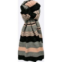 Only - Szalik Annica. Szare bez kategorii marki ONLY, z dzianiny. W wyprzedaży za 39,90 zł.