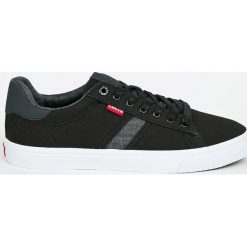 Levi's - Tenisówki Skinner. Czarne trampki męskie Levi's®, bez wzorów, z gumy, na sznurówki. W wyprzedaży za 159,90 zł.