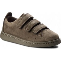 Sneakersy CLARKS - Nate Maze 261358336 Olive Nubuck. Zielone półbuty dziewczęce Clarks, na rzepy. W wyprzedaży za 189,00 zł.