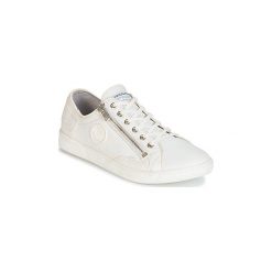 Buty Pataugas JESTER. Białe trampki i tenisówki damskie marki Pataugas, bez wzorów, bez zapięcia. Za 569,00 zł.