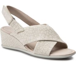 Sandały ECCO - Shape 35 Wedge Sandal 25016302281 Vanilla. Brązowe klapki damskie ecco, bez wzorów, ze skóry, bez obcasa, na obcasie. W wyprzedaży za 379,00 zł.
