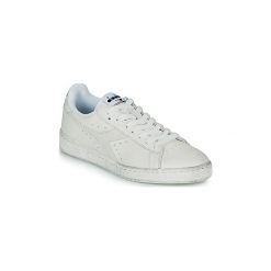 Buty Diadora GAME L LOW WAXED. Białe trampki i tenisówki damskie Diadora, bez wzorów, bez zapięcia. Za 339,20 zł.
