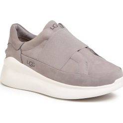 Sneakersy UGG - W Libu 1111039 Samt. Szare półbuty damskie Ugg, na co dzień, bez wzorów, ze skóry ekologicznej, bez obcasa, na płaskiej podeszwie, bez zapięcia. W wyprzedaży za 439,00 zł.