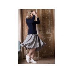 Tajemnicza Marilyn, spódnica. Niebieskie spódniczki damskie Bouton boutique, m, w paski, z bawełny, eleganckie, asymetryczne. Za 219,00 zł.