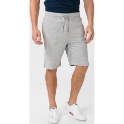 Tommy Hilfiger Szorty Szary. Szare spodenki i szorty męskie TOMMY HILFIGER, m, bez wzorów, z bawełny. Za 187,95 zł.