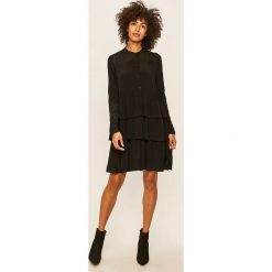 Vero Moda - Sukienka. Czarne sukienki damskie Vero Moda, na co dzień, s, bez wzorów, z poliesteru, casualowe, ze stójką, z długim rękawem, długie, mini, proste. W wyprzedaży za 149,90 zł.