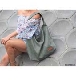 Duża torba worek MC7 - dark green. Zielone torebki klasyczne damskie Pakamera, bez wzorów, z bawełny, na ramię, duże, bez dodatków. Za 169,00 zł.
